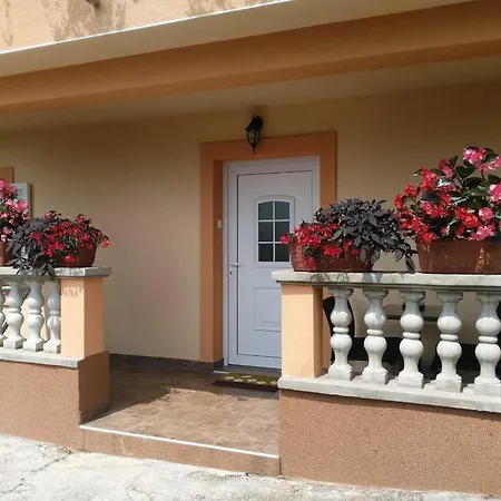 Apartment Neja *